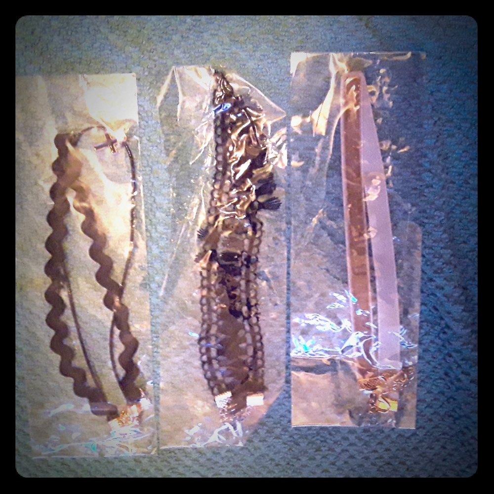 Bundle set 3 chokers